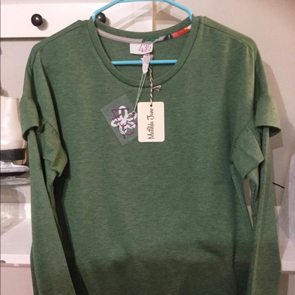 NWT sweatshirt